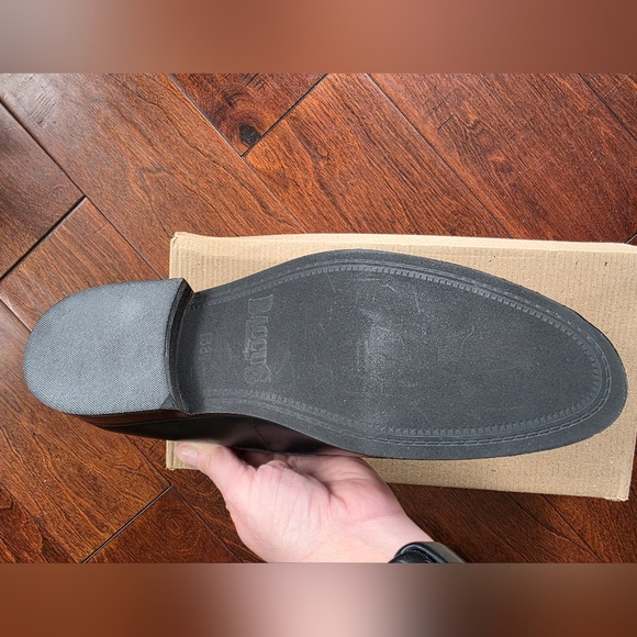 Classic Black Men's Loafers - Picture 6 of 11